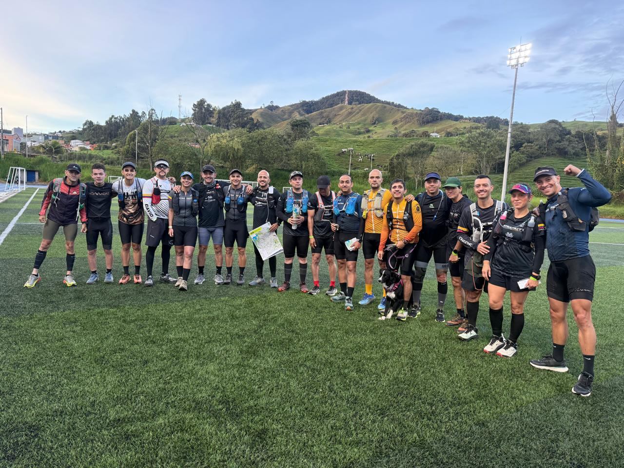 Comunidad de deportistas de aventura reunida
